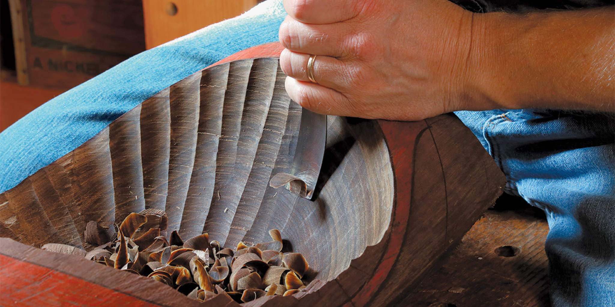 Mastering curves: creating smooth contours with bent gouges